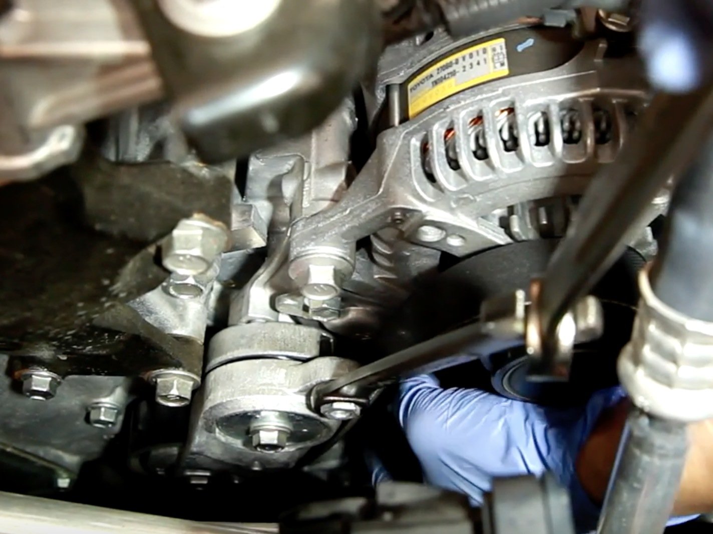 See P0B33 in engine